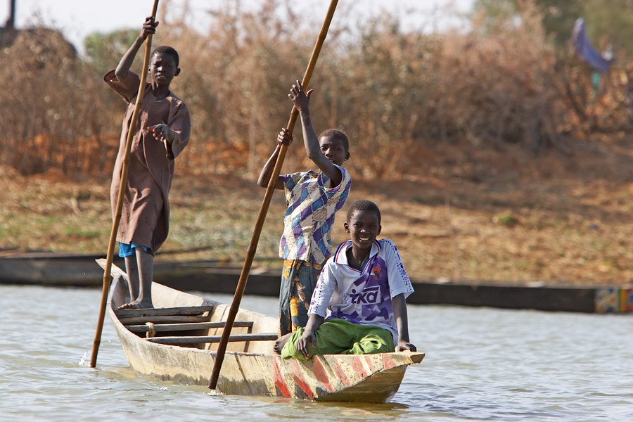 98   Life on the Niger